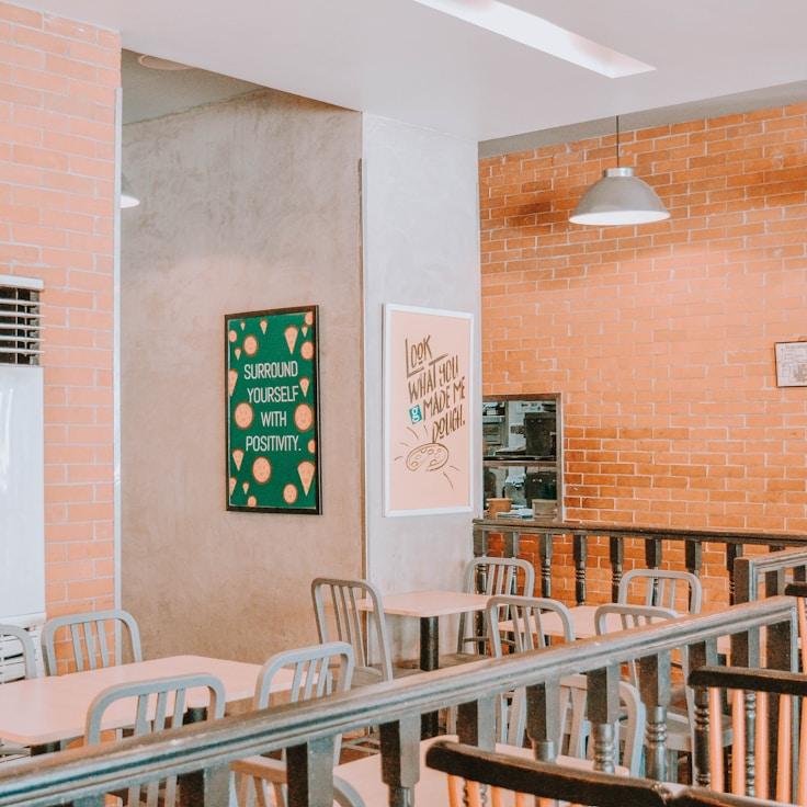Restaurantinterieur mit privaten Familienbereichen